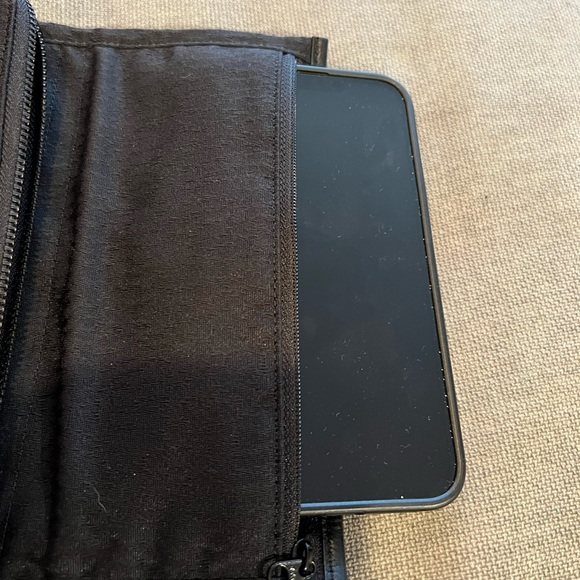 Lululeman Large Travel Clutch - Picture 13 of 16